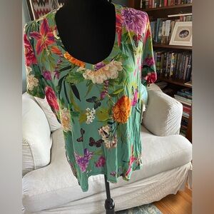 Johnny Was Panya Favorite V-neck Tee. Sz L NWT